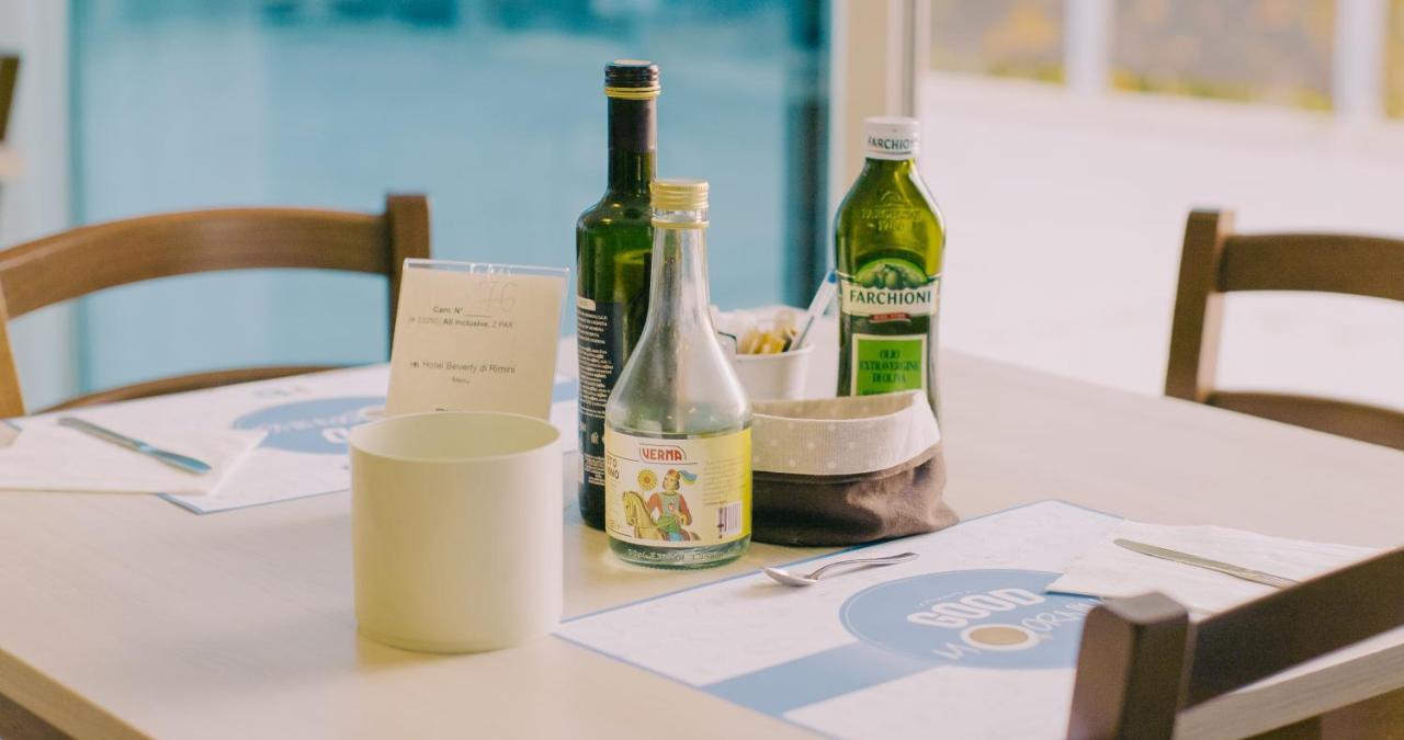 Hotel Beverly Римини Екстериор снимка